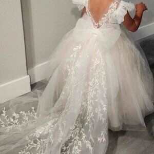 2 Flower girls dresses